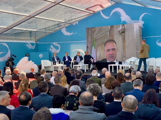 Delegazione Confapi Cuneo a inaugurazione Inalpi