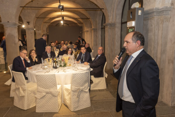 Cena di Natale 2023 al Filatoio Rosso di Caraglio