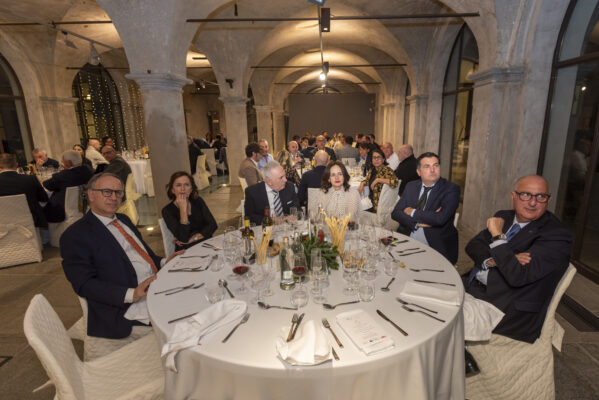 Cena di Natale 2023 al Filatoio Rosso di Caraglio