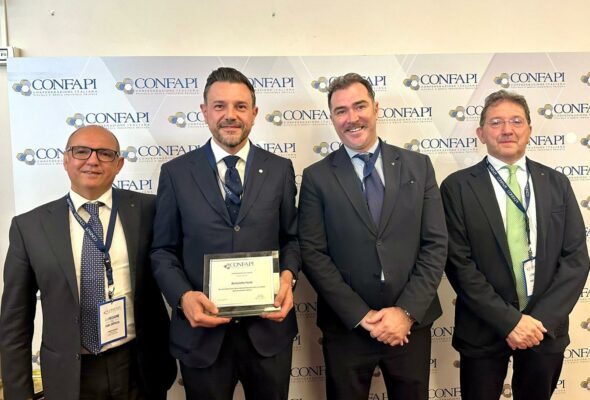 Roma Assemblea nazionale Confapi - premio a Claudio Bertolotto