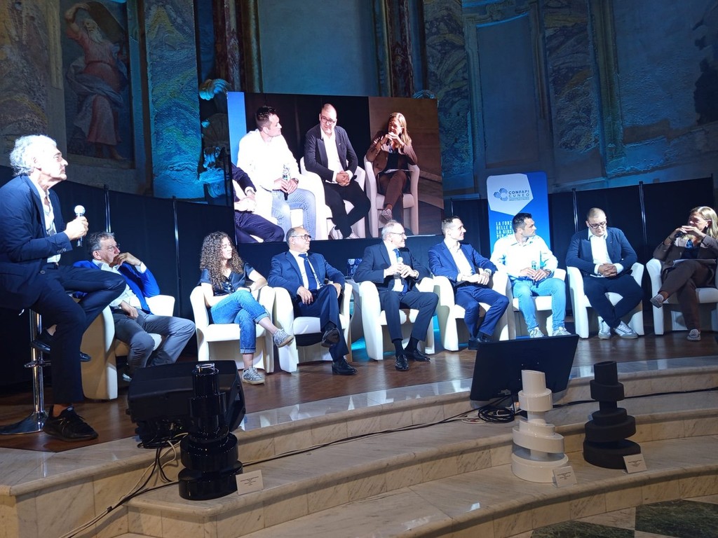 All'assemblea di Confapi si è parlato di ricambio generazionale in azienda: "La chiave è trasmettere entusiasmo e passione alle nuove generazioni"